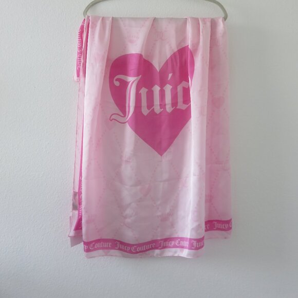 (#Z-1) Juicy Couture Sheer Multi-wear Square Pink Heart JC Logo Print Sc… - Picture 1 of 4